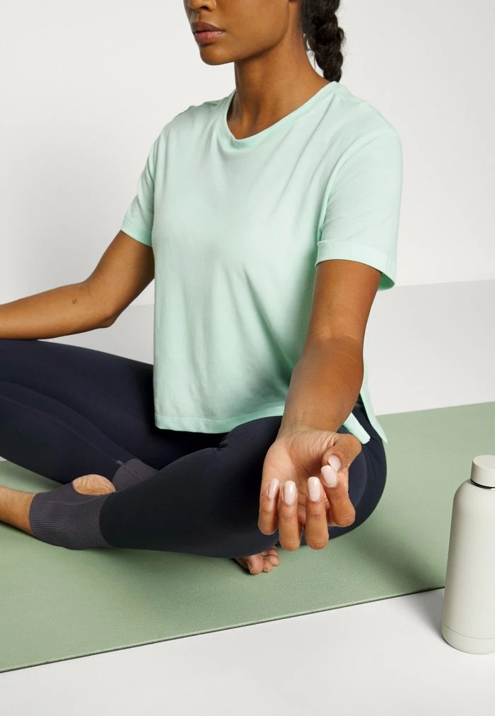 Nike Performance LUXE 7/8 - Leggings - Black/medium Ash 4 Nike Performance LUXE 7/8 - Leggings - Black/medium Ash - Image 4