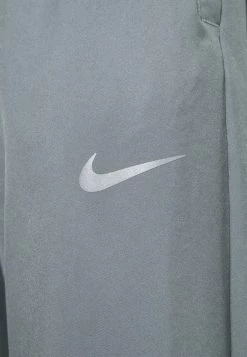 Nike Performance PANT - Tracksuit Bottoms - Smoke Grey -Nike Performance store 45781531260e4505ba483477750c4653