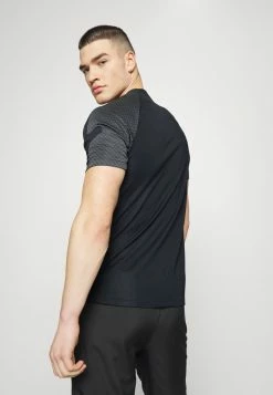 Nike Performance STRIKE - Print T-shirt - Black/anthracite/white -Nike Performance store 47584d02b472416780a9e66e599aa99b