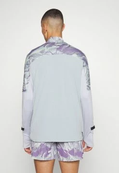 Nike Performance TRAIL - Sports T-shirt - Dusty Sage/wolf Grey/laser Blue -Nike Performance store 4926ff351845407ca61930b948b46ec2