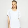 Nike Performance W NK ONE LUXE DF SS STD - Basic T-shirt - White