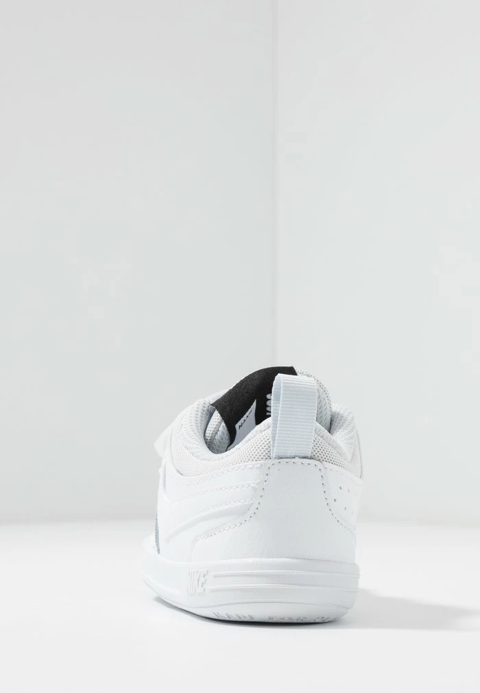 Nike Performance PICO 5 TDV UNISEX - Training Shoe - White/pure Platinum 5 Nike Performance PICO 5 TDV UNISEX - Training Shoe - White/pure Platinum - Image 5