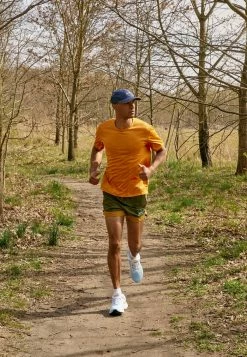 Nike Performance REACT MILER 3 - Neutral Running Shoes - White/black/chlorine Blue/vivid Sulfur