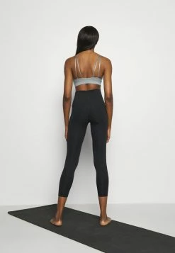 Nike Performance Leggings - Black -Nike Performance store 523c7f072aa248e1ad60b7c7e98fdc03