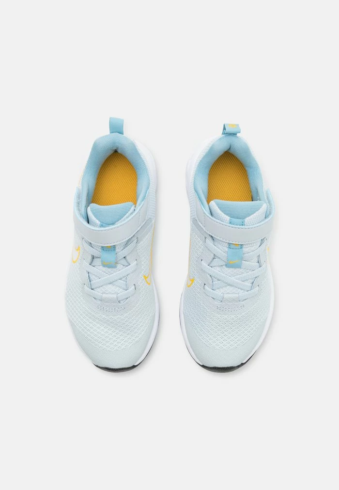 Nike Performance REVOLUTION 6 UNISEX - Neutral Running Shoes - Aura/multi-color/worn Blue/university Gold 4 Nike Performance REVOLUTION 6 UNISEX - Neutral Running Shoes - Aura/multi-color/worn Blue/university Gold - Image 4