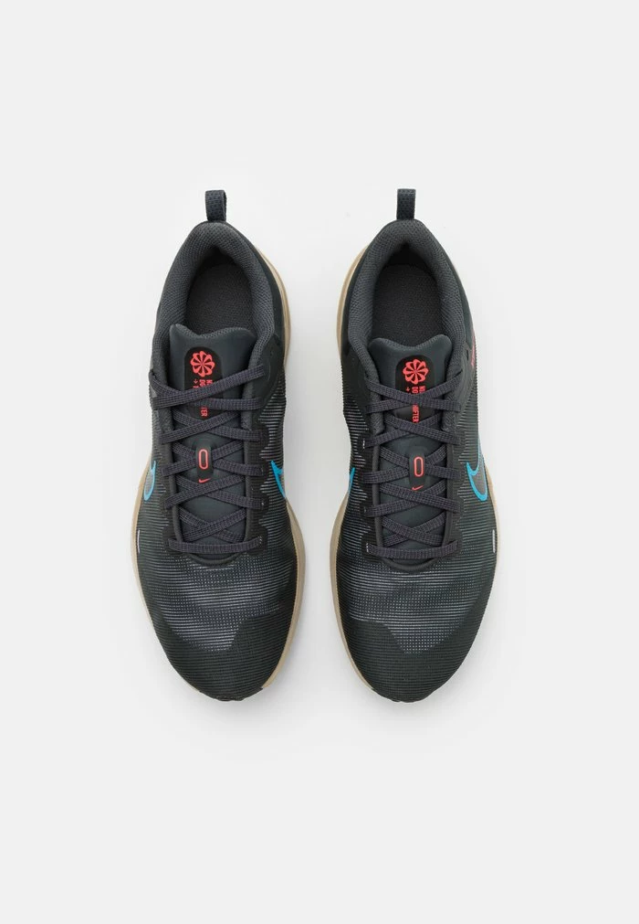 Nike Performance DOWNSHIFTER 12 - Neutral Running Shoes - Dark Smoke Grey/laser Blue/khaki/bright Crimson/black 4 Nike Performance DOWNSHIFTER 12 - Neutral Running Shoes - Dark Smoke Grey/laser Blue/khaki/bright Crimson/black - Image 4