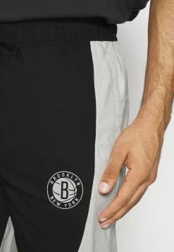 Nike Performance NBA BROOKLYN NETS STATEMENT PANT - Club Wear - Black/pure Platinum -Nike Performance store 579f9bc356a3412f8e3e69545fc10bc7