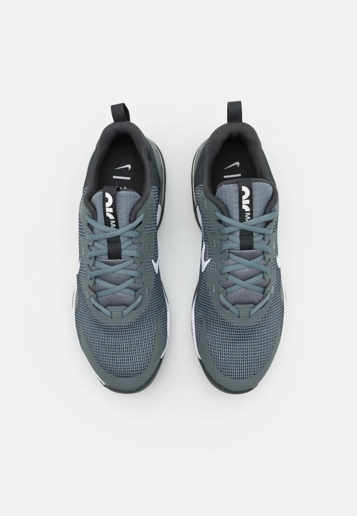 Nike Performance M AIR MAX ALPHA TRAINER 5 - Training Shoe - Smoke Grey/white/dark Smoke Grey/dark Grey 4 Nike Performance M AIR MAX ALPHA TRAINER 5 - Training Shoe - Smoke Grey/white/dark Smoke Grey/dark Grey - Image 4