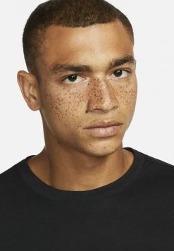 Nike Performance TEE LS TRAIL - Long Sleeved Top - Black -Nike Performance store 5b677822cf574ba0a7230b703b2d4d29