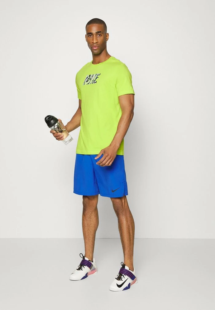 Nike Performance TEE - Sports T-shirt - Atomic Green 2 Nike Performance TEE - Sports T-shirt - Atomic Green - Image 2