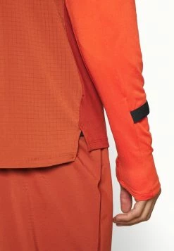 Nike Performance TRAIL - Sports T-shirt - Rugged Orange/mantra Orange/habanero Red -Nike Performance store 5bdfc5e993a9481eadaf3632a19bde40
