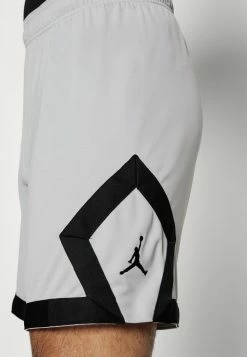 Nike Performance PARIS ST GERMAIN STADIUM SHORT AWAY - Sports Shorts - Light Smoke Grey/black -Nike Performance store 5d3417cd497a4827928a5b9026a9e634