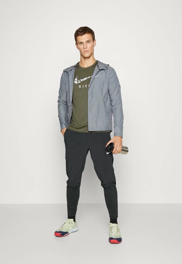 Nike Performance RUN - Tracksuit Bottoms - Black/silver 2 Nike Performance RUN - Tracksuit Bottoms - Black/silver - Image 2