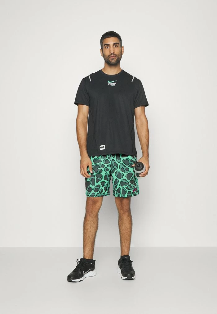 Nike Performance SHORT DYE - Sports Shorts - Light Menta/dynamic Berry 2 Nike Performance SHORT DYE - Sports Shorts - Light Menta/dynamic Berry - Image 2