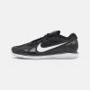 Nike Performance COURT AIR ZOOM VAPOR PRO - Multicourt Tennis Shoes - Black/white