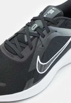 Nike Performance QUEST 5 - Neutral Running Shoes - Black/white/smoke Grey/dark Smoke Grey -Nike Performance store 66fcd0d184db4054981a0e6a7368d593