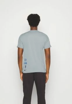 Nike Performance Sports T-shirt - Particle Grey/black -Nike Performance store 6707f5ddefd44b77b51cdecb655ee012