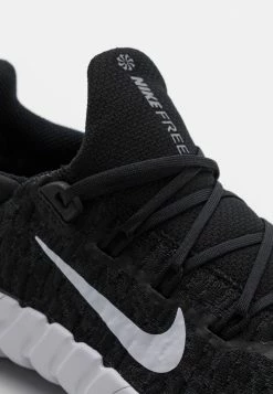 Nike Performance FREE RN 5.0 2021 - Neutral Running Shoes - Black/white/dark Smoke Grey -Nike Performance store 67311fc4fe7f474281f89bacdef16a24