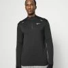 Nike Performance SWEATSHIRTS TF RPL ELMNT HZ - Long Sleeved Top - Black