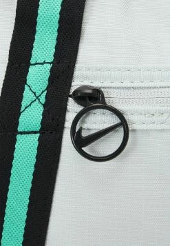 Nike Performance GYM CLUB RETRO - Sports Bag - Light Silver/black/light Menta -Nike Performance store 6b7a946c761a4526b9e75e539ae8a5f0