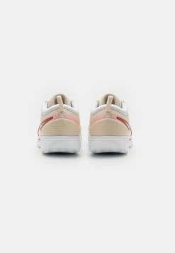 Nike Performance ZOOM COURT PRO CLAY - Clay Court Tennis Shoes - Pearl White/bleached Coral/canyon Rust -Nike Performance store 6dbdb373ef2742888540ba1627066116
