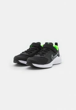 Alternative view of Nike Performance DOWNSHIFTER 11 UNISEX - Neutral Running Shoes - Black/green Strike/chrome