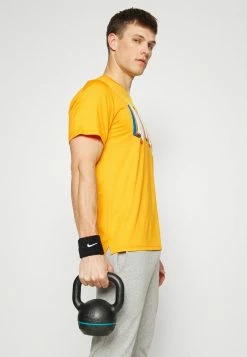 Nike Performance DRY TOP - Sports T-shirt - Magma Orange/university Gold -Nike Performance store 71e2d19281a940f18047b12e20ad5dc4