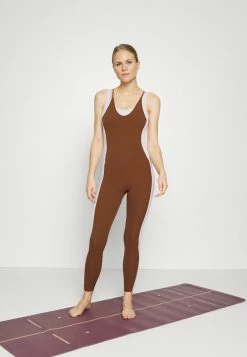 Nike Performance LUXE JUMPSUIT 7/8 - Gym Suit - Oxen Brown/doll/iron Grey