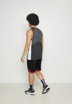 Nike Performance NBA CHICAGO BULLS - Shorts - Black/university Red/black 8 Nike Performance NBA CHICAGO BULLS - Shorts - Black/university Red/black -Nike Performance store 78a87fcd67ce49bab1b261b49141600b