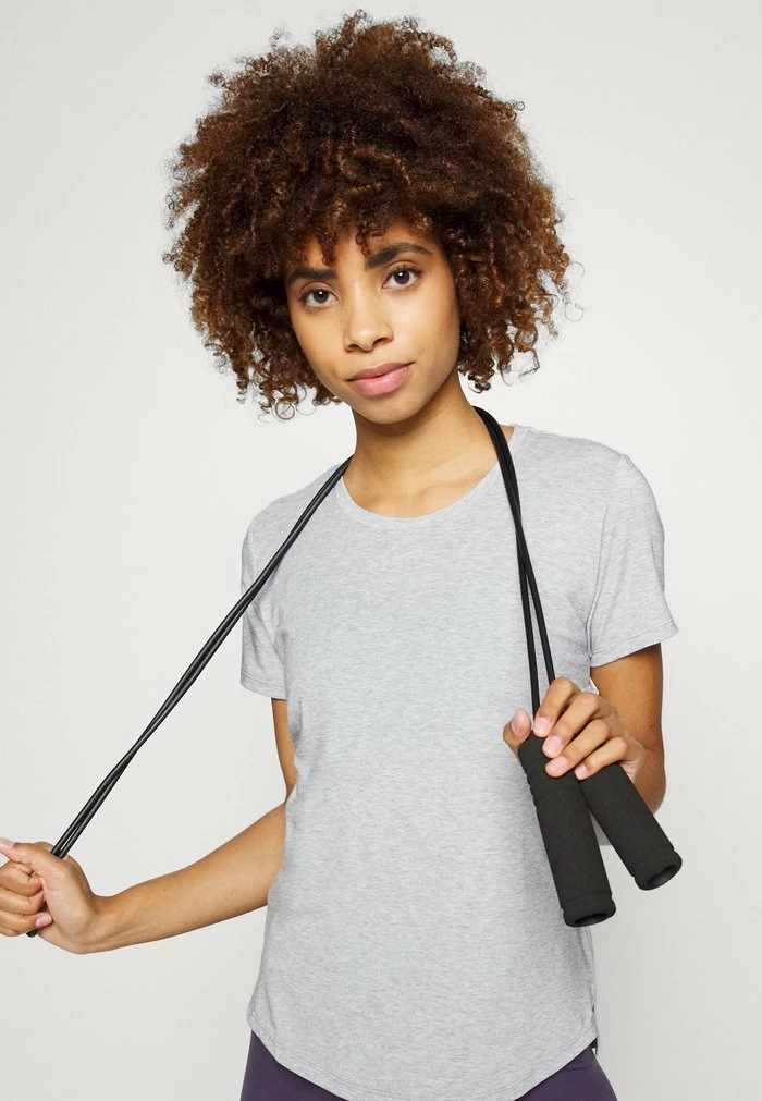 Nike Performance W NK ONE LUXE DF SS STD - Basic T-shirt - Particle Grey 4 Nike Performance W NK ONE LUXE DF SS STD - Basic T-shirt - Particle Grey - Image 4