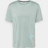 Nike Performance TRAIL RISE 365 - Sports T-shirt - Dusty Sage/laser Blue