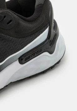 Nike Performance RENEW RUN 3 - Neutral Running Shoes - Black/white/pure Platinum/dark Smoke Grey 11 Nike Performance RENEW RUN 3 - Neutral Running Shoes - Black/white/pure Platinum/dark Smoke Grey -Nike Performance store 7a17be24481740aaa114b4ab3127157b