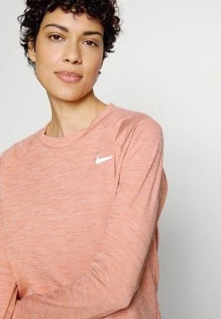 Nike Performance PACER CREW - Long Sleeved Top - Madder Root -Nike Performance store 8011abf5ed72429595053c5794e503e9