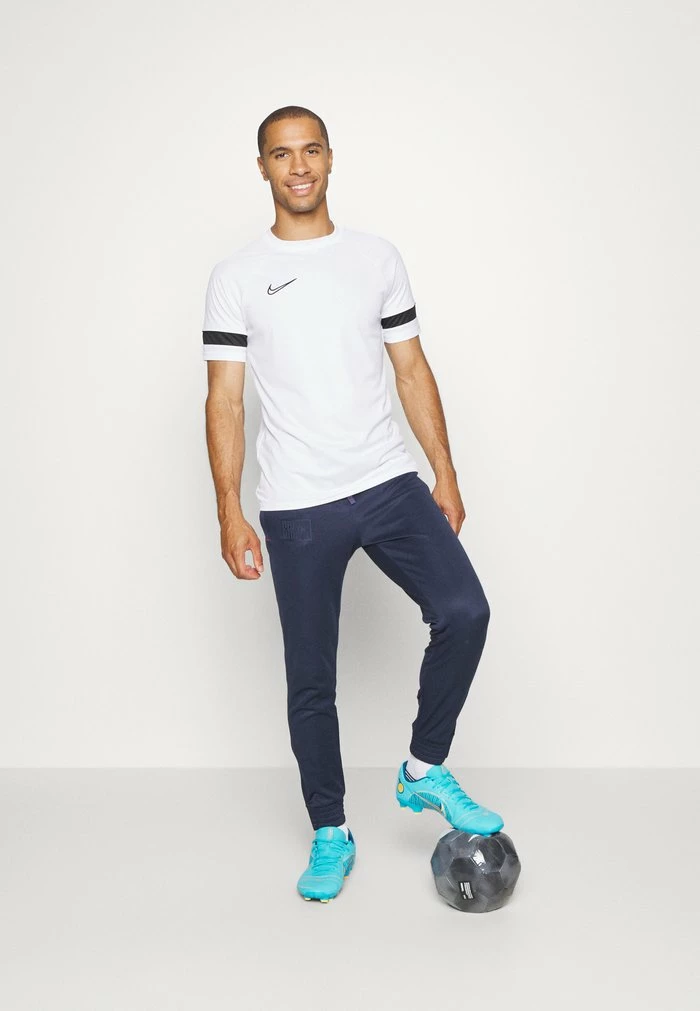 Nike Performance FC BARCELONA TRAVEL PANT - Club Wear - Obsidian/midnight Navy/obsidian 2 Nike Performance FC BARCELONA TRAVEL PANT - Club Wear - Obsidian/midnight Navy/obsidian - Image 2