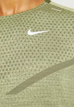 Nike Performance TECHKNIT ULTRA - Sports T-shirt - Rough Green/alligator/silver -Nike Performance store 883e416429b44119b13d5166d79967a3