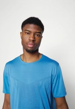 Nike Performance TRAIL RISE 365 - Sports T-shirt - Dutch Blue/mint Foam -Nike Performance store 88e185373b424dadb9c269e6acfe6b16