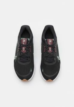 Nike Performance WMNS QUEST 5 - Neutral Running Shoes - Black/mint Foam/white/burgundy Crush/gum Med Brown -Nike Performance store 88ffb46c667f4e88a178e8bca6b8e818