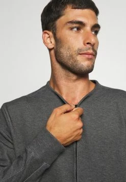 Nike Performance CREW RESTORE - Sweatshirt - Black -Nike Performance store 8a5e56a8dc5a4796a4bcd2210b38ec4a