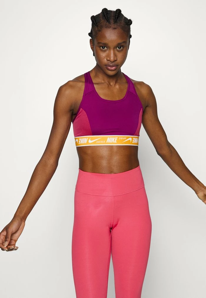 Nike Performance LOGO BRA - Medium Support Sports Bra - Sangria/light Curry/white 1 Nike Performance LOGO BRA - Medium Support Sports Bra - Sangria/light Curry/white
