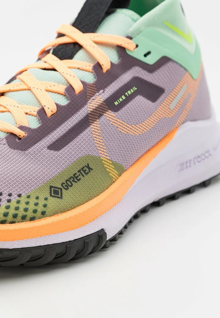 Nike Performance REACT PEGASUS TRAIL 4 GTX - Trail Running Shoes - Purple Smoke/peach Cream/enamel Green/ghost Green/barely Grape 6 Nike Performance REACT PEGASUS TRAIL 4 GTX - Trail Running Shoes - Purple Smoke/peach Cream/enamel Green/ghost Green/barely Grape - Image 6