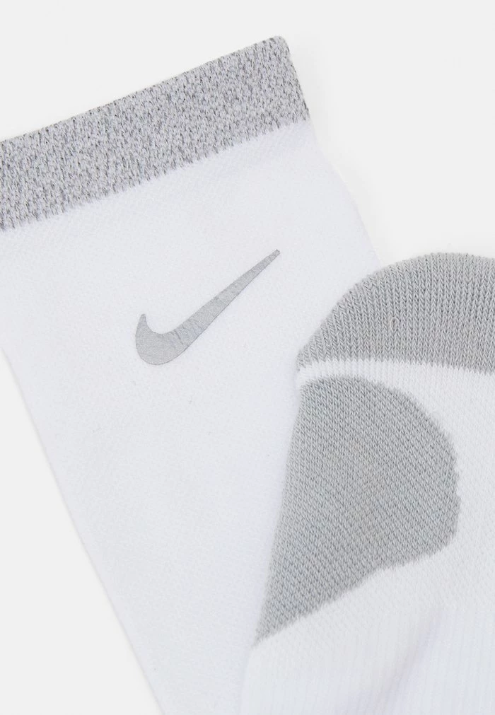 Nike Performance SPARK CUSH UNISEX - Sports Socks - White 2 Nike Performance SPARK CUSH UNISEX - Sports Socks - White - Image 2
