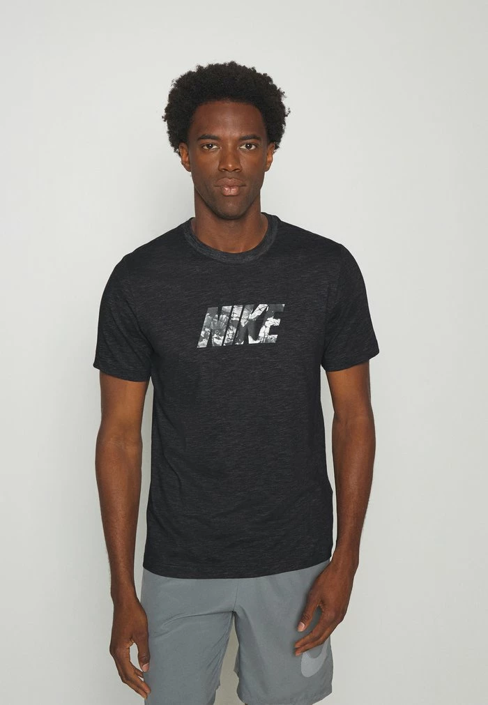 Nike Performance SLUB TEE - Print T-shirt - Black/smoke Grey 1 Nike Performance SLUB TEE - Print T-shirt - Black/smoke Grey