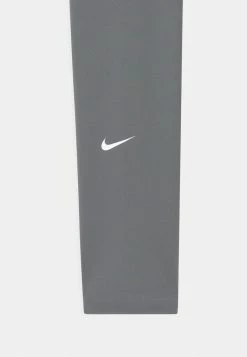 Nike Performance Leggings - Smoke Grey -Nike Performance store 8d905735880841d293f67f6d798551e6