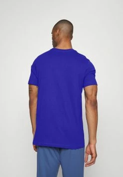 Nike Performance CHEALSEA LONDON M VOICE TEE - Club Wear - Rush Blue -Nike Performance store 8eb0a6f2c5994941bc06b519c3f59888