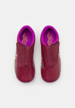 Nike Performance JR MERCURIAL VAPOR 15 CLUB KYLIAN MBAPPE MG PS UNISEX - Moulded Stud Football Boots - Dark Beetroot/metallic Vivid Gold -Nike Performance store 8ed5e429c72c462ea9453cd9de5c4fe1