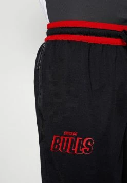 Nike Performance NBA CHICAGO BULLS - Shorts - Black/university Red/black 11 Nike Performance NBA CHICAGO BULLS - Shorts - Black/university Red/black -Nike Performance store 918930c9b8444720b6b2ab61f7370e31