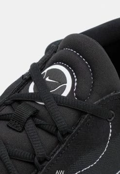 Nike Performance M ZOOM COURT PRO CLAY - Clay Court Tennis Shoes - Black/white -Nike Performance store 9195d53f6a7e47838f9a7ab66b17d67e