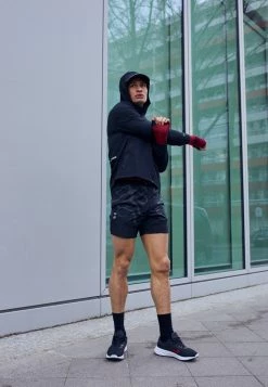 Nike Performance TRANSIT - Running Jacket - Black