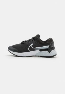 Nike Performance RENEW RUN 3 - Neutral Running Shoes - Black/white/pure Platinum/dark Smoke Grey
