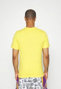 Nike Performance NBA LOS ANGELES LAKERS ESSENTIAL LOGO TEE - Club Wear - Amarillo -Nike Performance store 94c539bd2ca84b0ebb21e5e75c8cdfa7